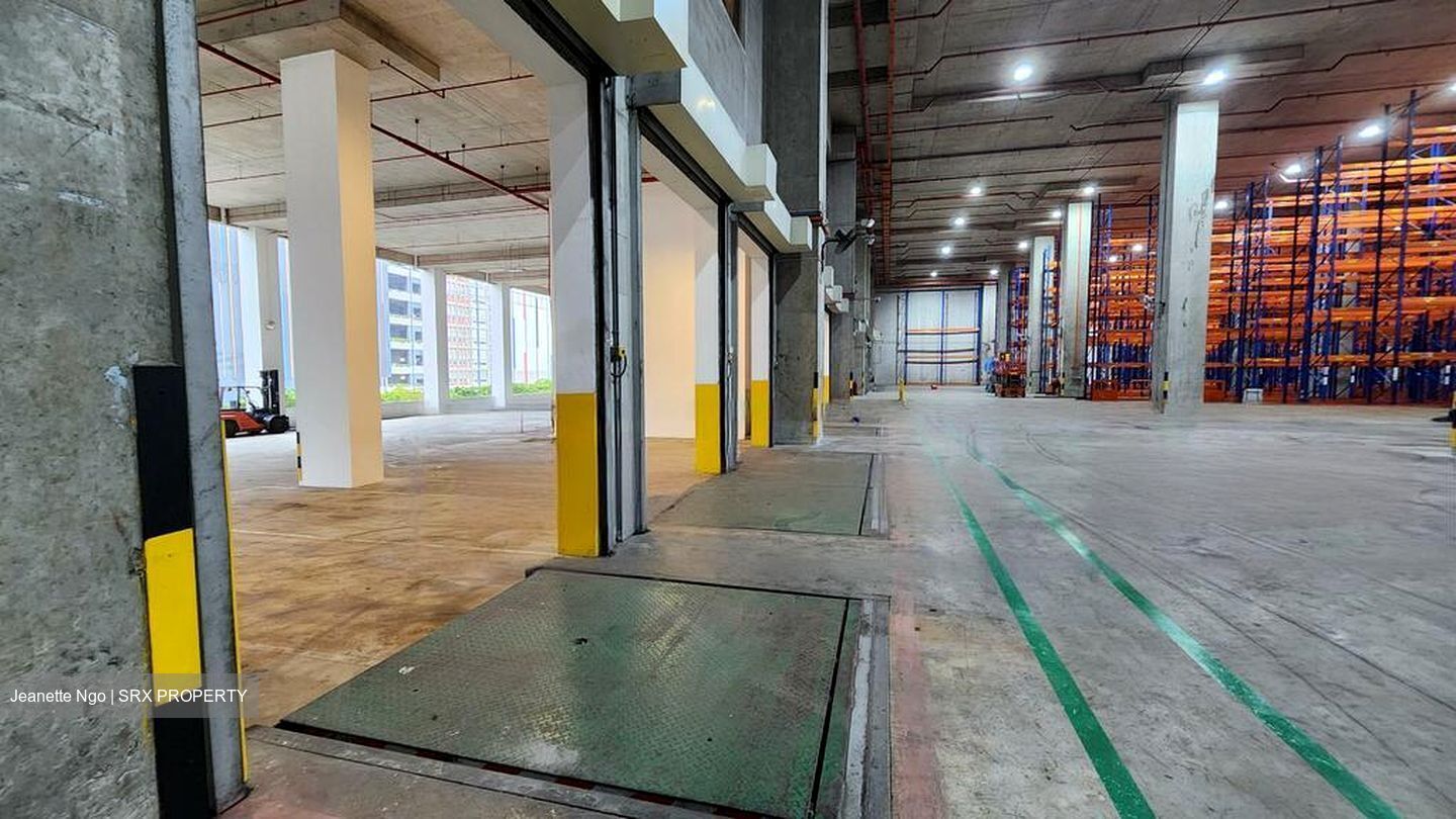 Sunview Way (D22), Warehouse #484099051